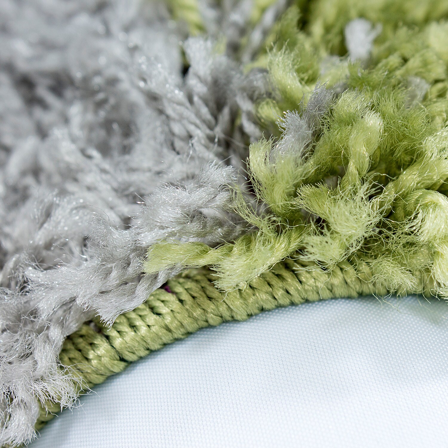 Stilvoller Hochflor-Teppich mit zeitgemäßem Karo-Muster, Shaggy-Teppich