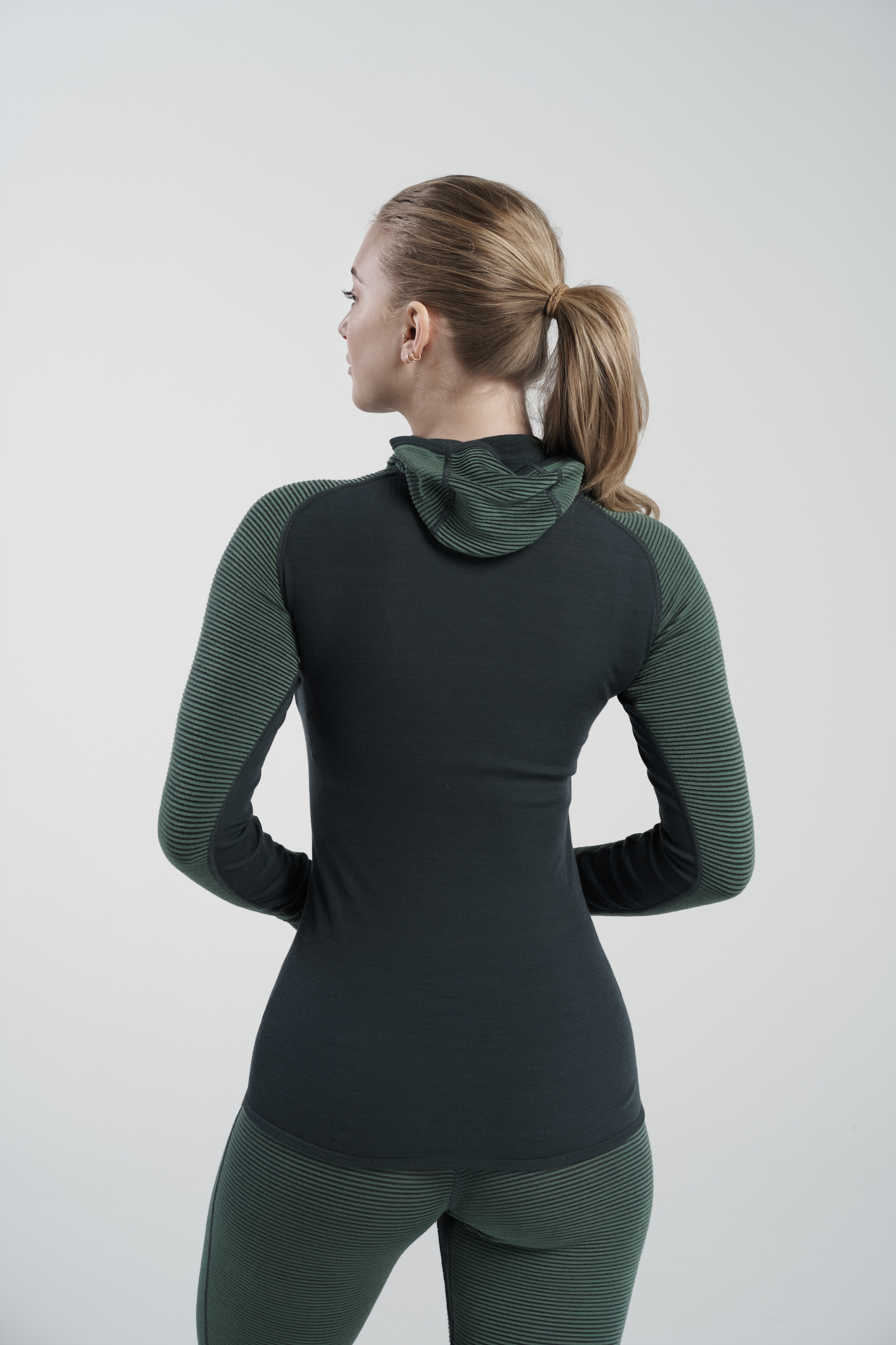 Tuvegga Merino Hoodie Dame Woods