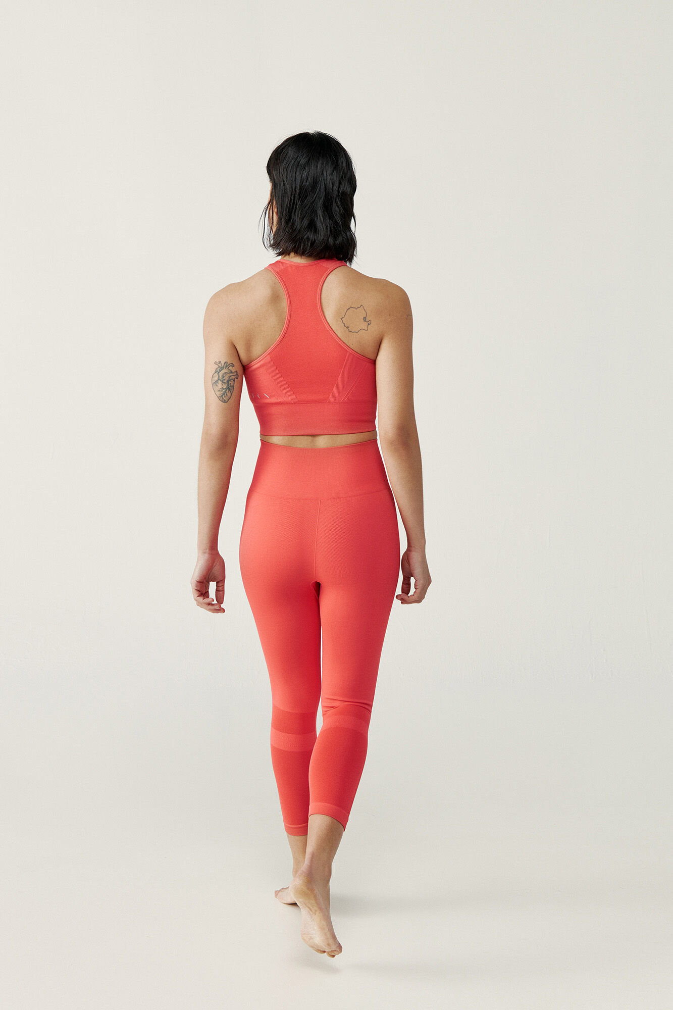 Leggings com estampa de lábios rosa da Aretha