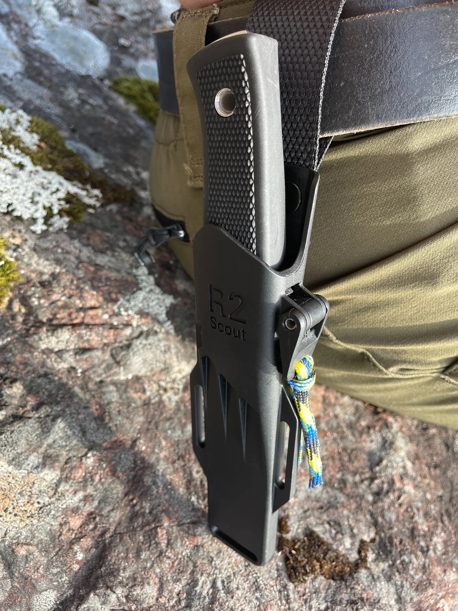 Fällkniven R2 Scout<br>Knivstål i verdensklasse!