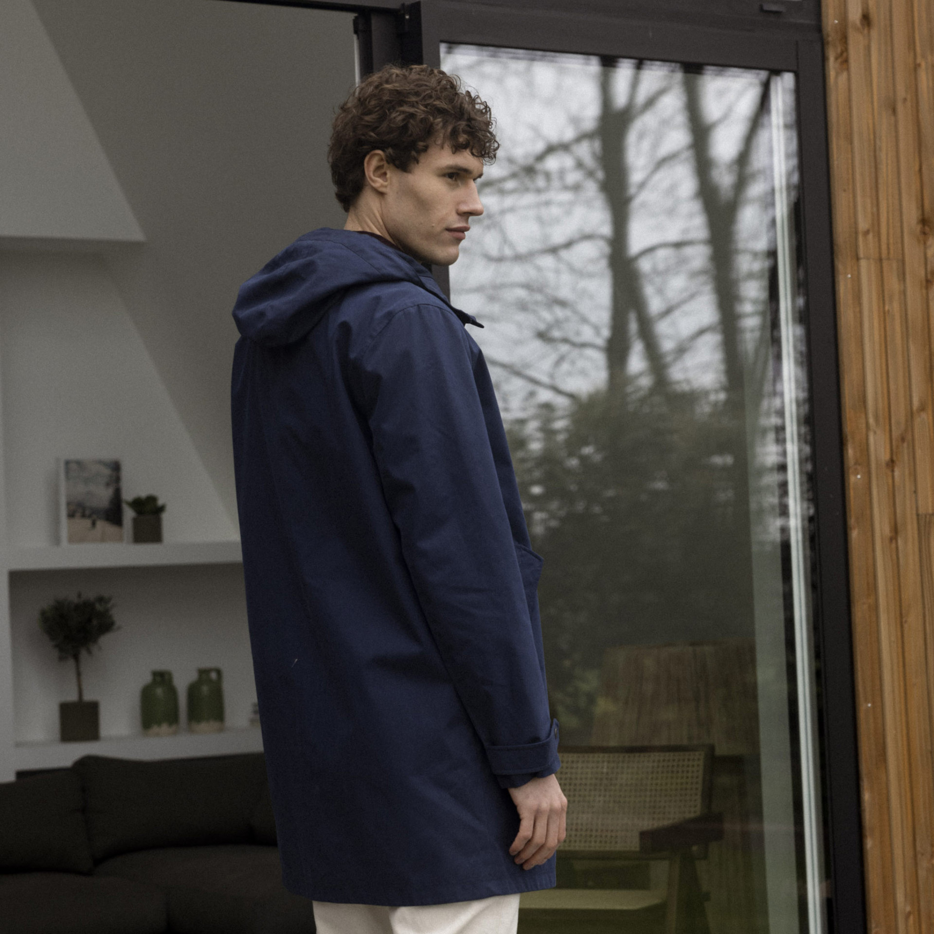 Impermeable bleu marine végan en coton et polyamide recyclé - modèle Gresigne