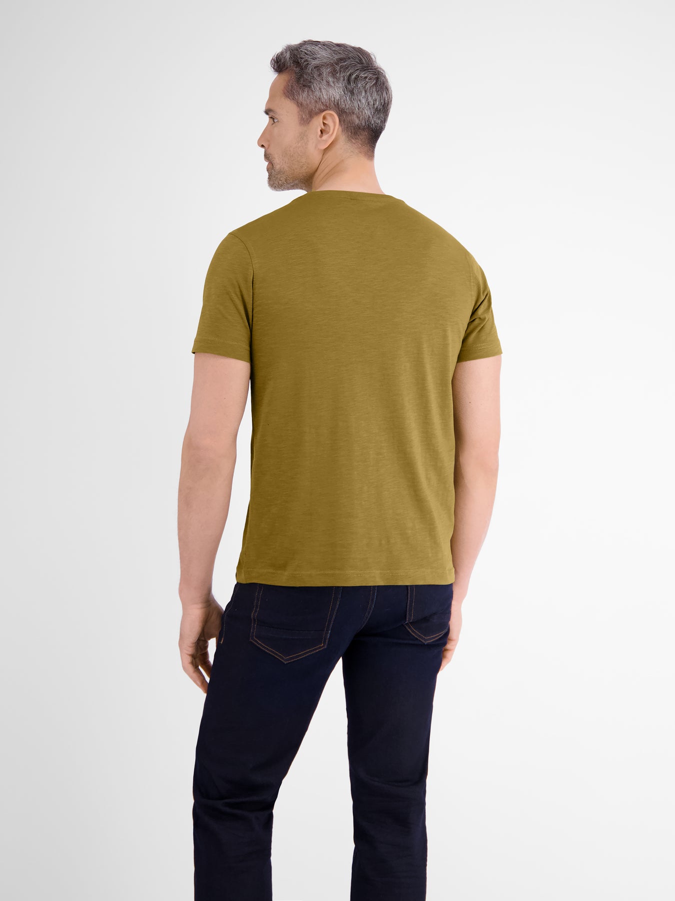 O-Neck T-Shirt. Brustprint