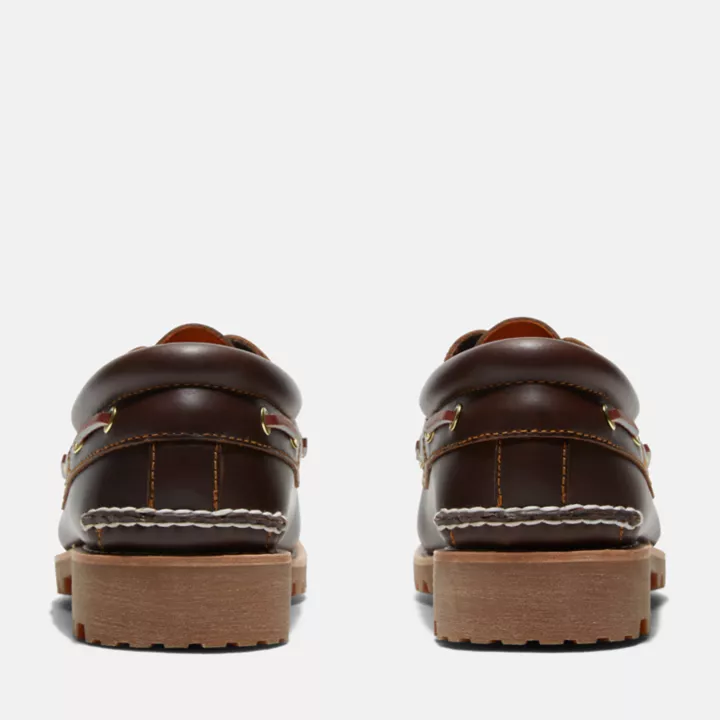 Chaussure bateau cousue main à 3 œillets et semelle crantée pour homme en marron