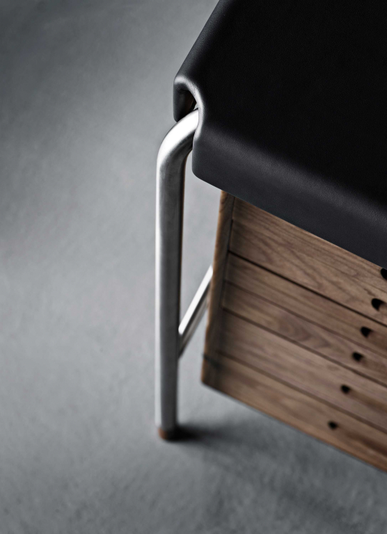 Carl Hansen & Son AJ52 bureau 160x70 geolied walnoot