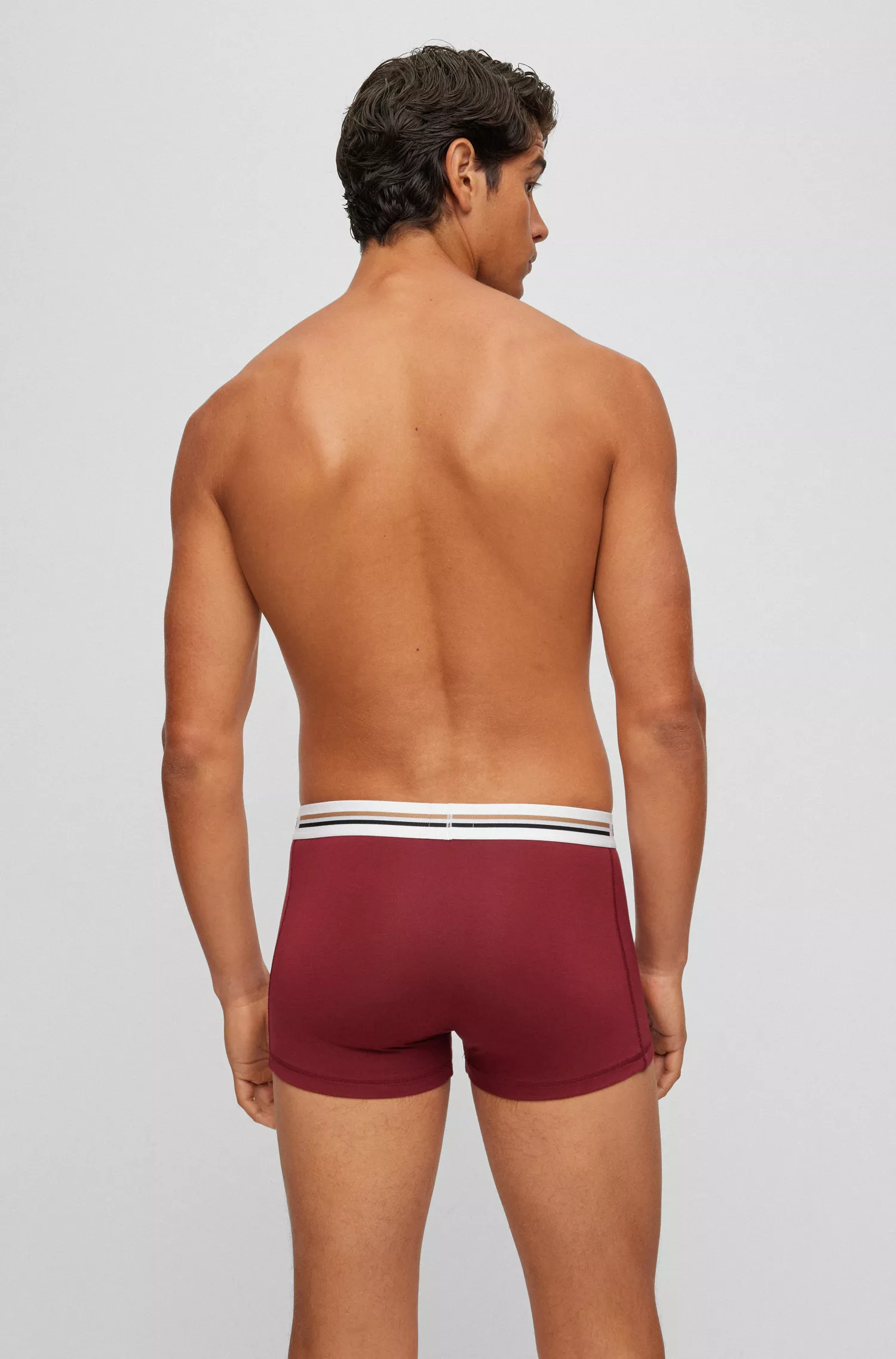 BOSS Black - Pacote com três cuecas boxer de tecido elástico macio com cós com logo.