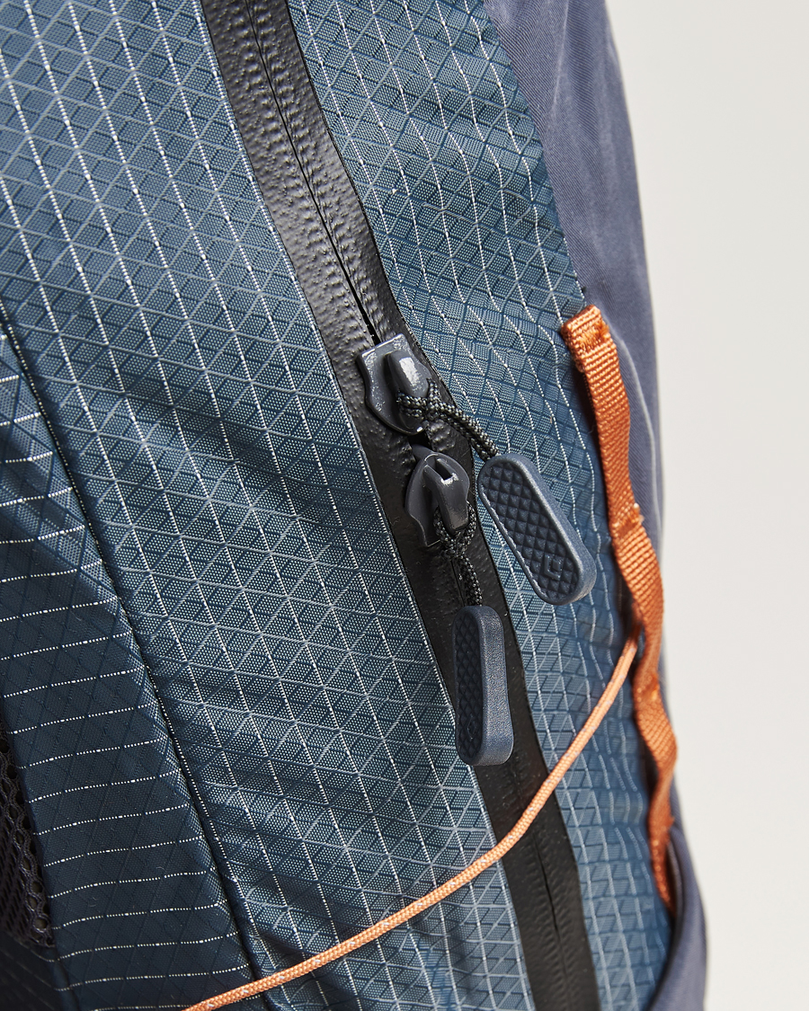 Black Diamond Pursuit 15 Pack Carbon/Moab Brown