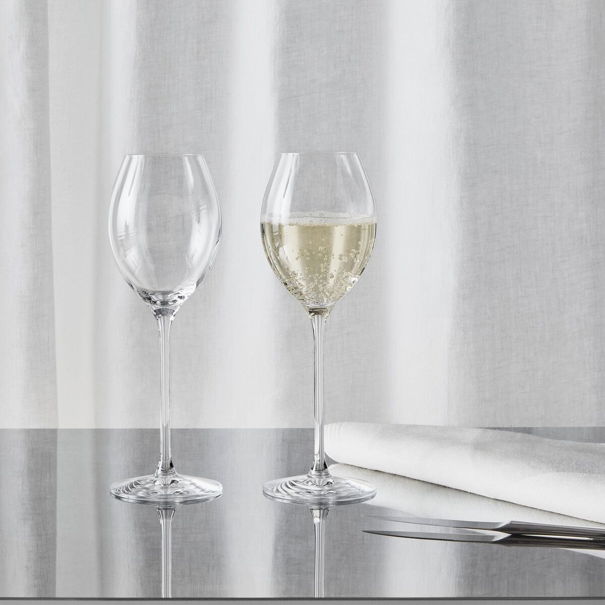 More Champagne Boule glass 31 cl, 4-pack