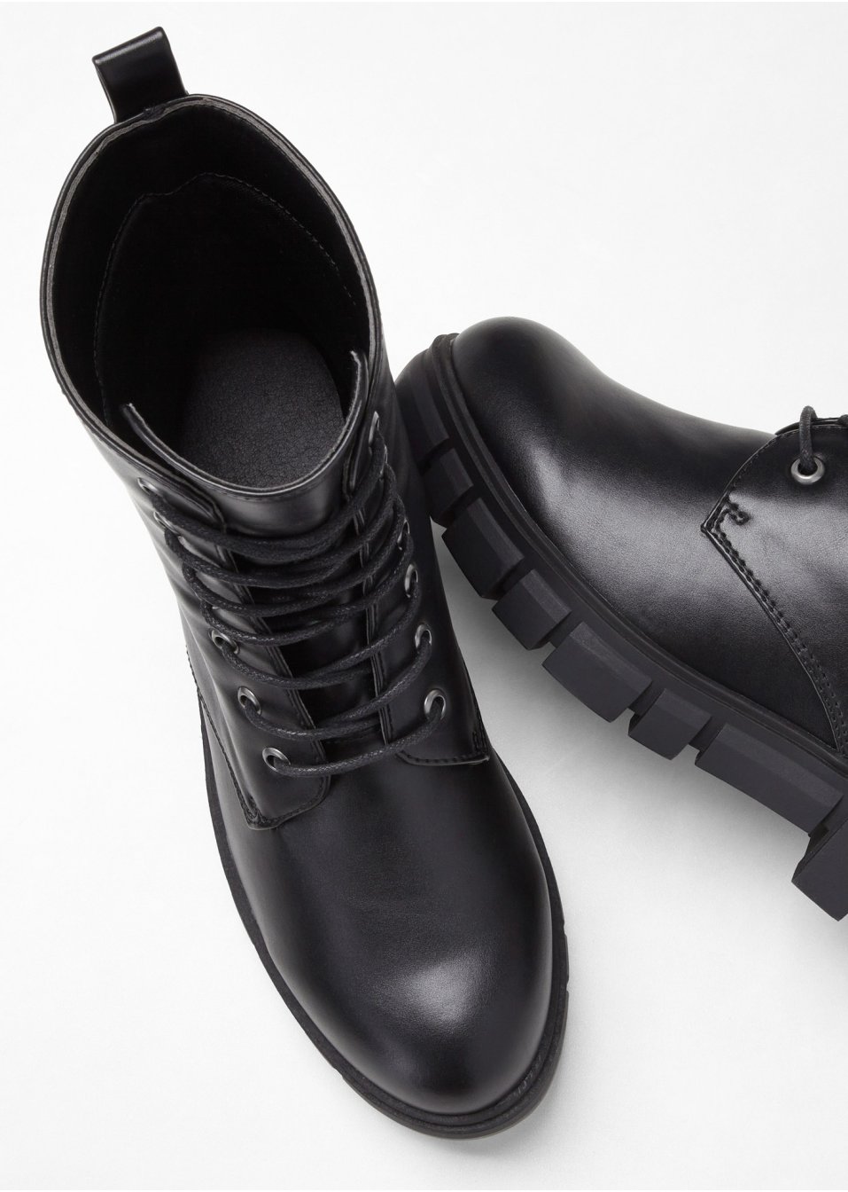 Boots à lacets
