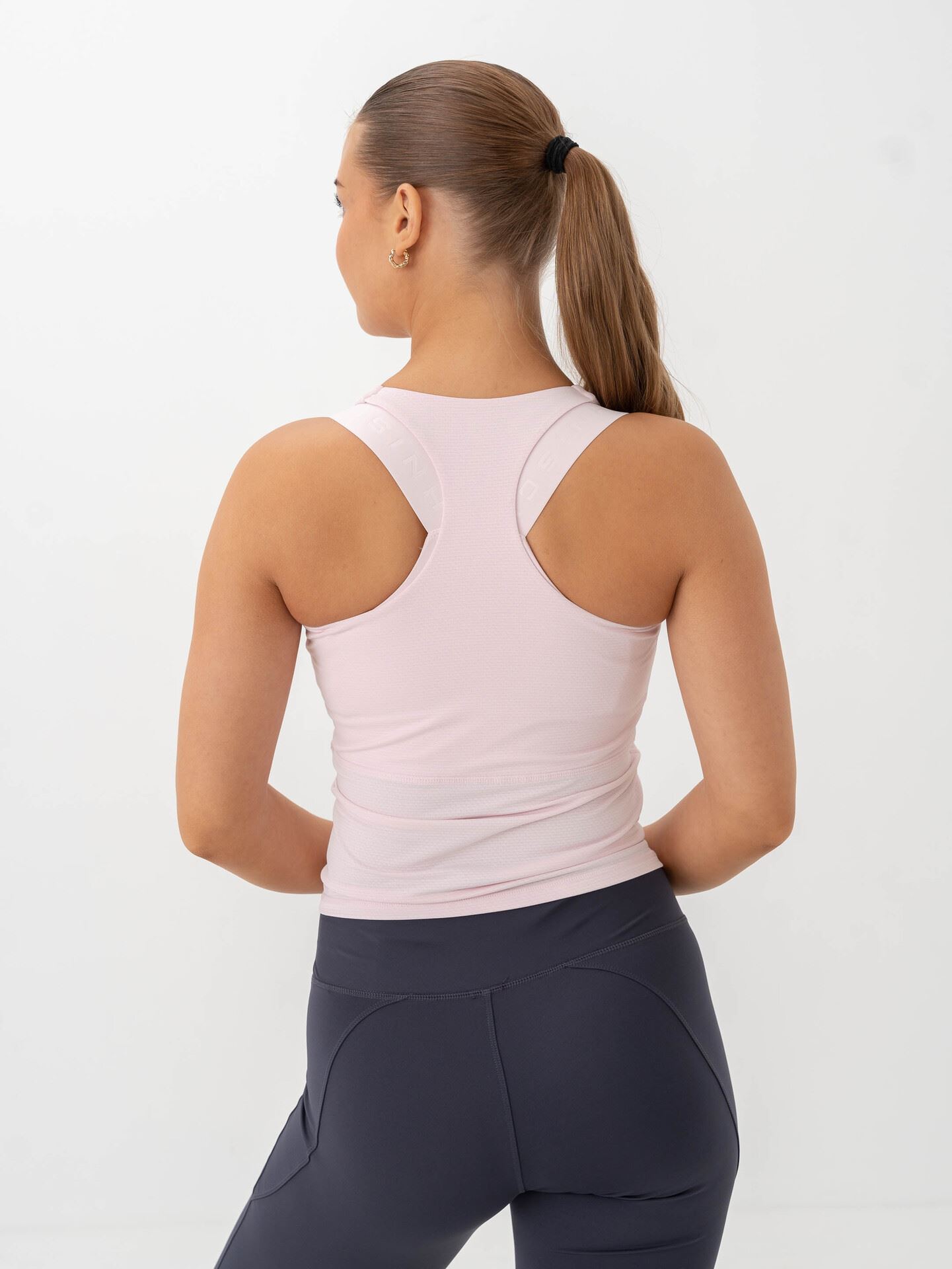 Jacquard Tank