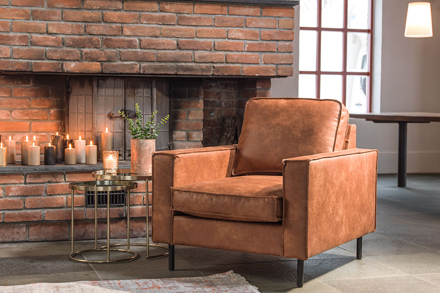 Westin hvilestol I Colorado Cognac (70% hud og 30% polyester) med sorte ben