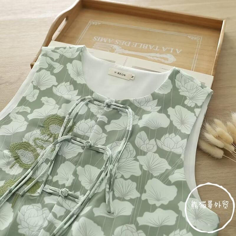 PANDAGO - Vest met ronde hals en bloemenknoop