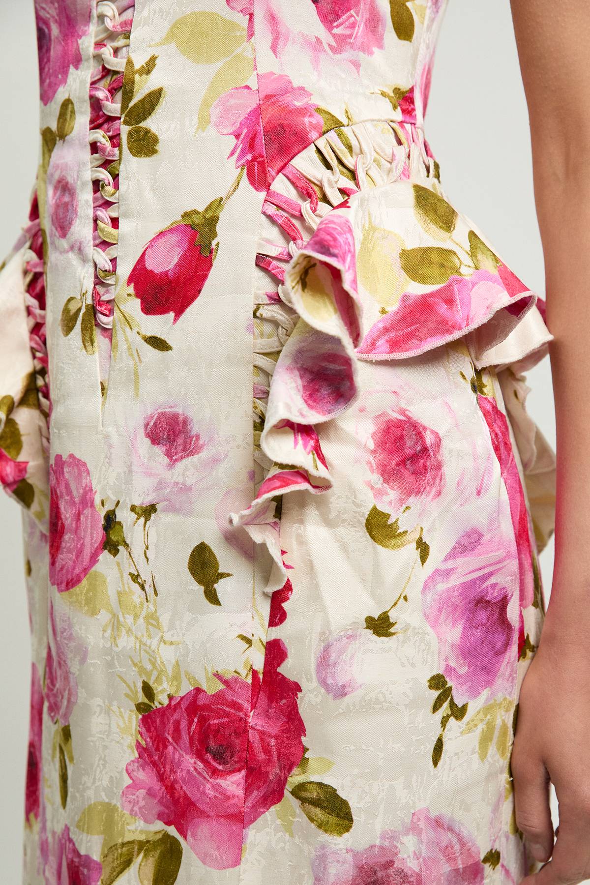 KarenMillen Robe Midi Tissée En Popeline De Coton À Imprimé Floral Dispersé Avec Détails À Baleines