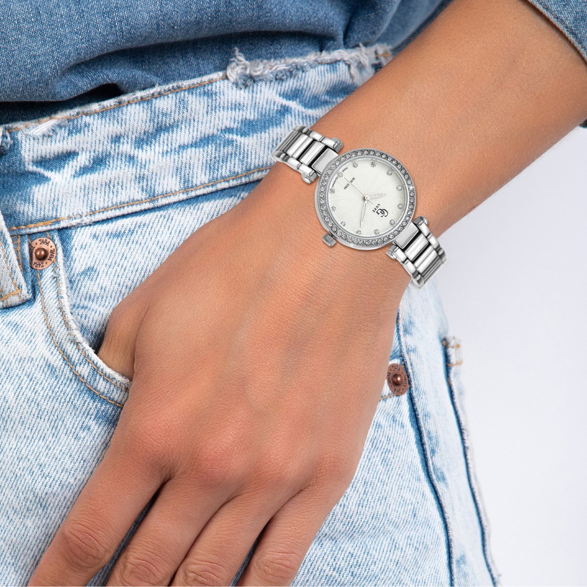 Montre Annaëlle élégante ornée de Cristaux scintillants SC Crystal