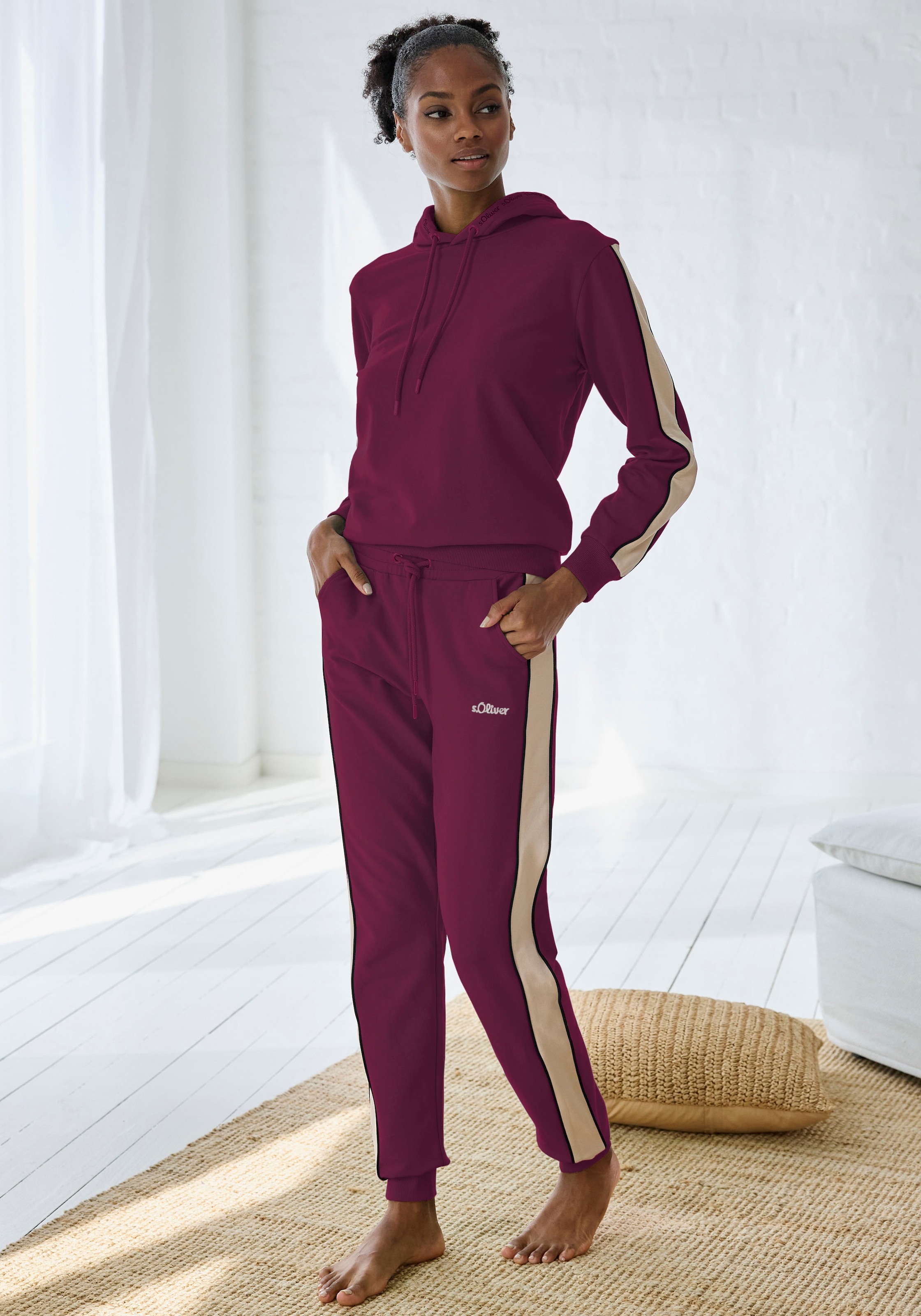 s.Oliver Sweathose  mit Seitenstreifen und Pipings, Loungewear