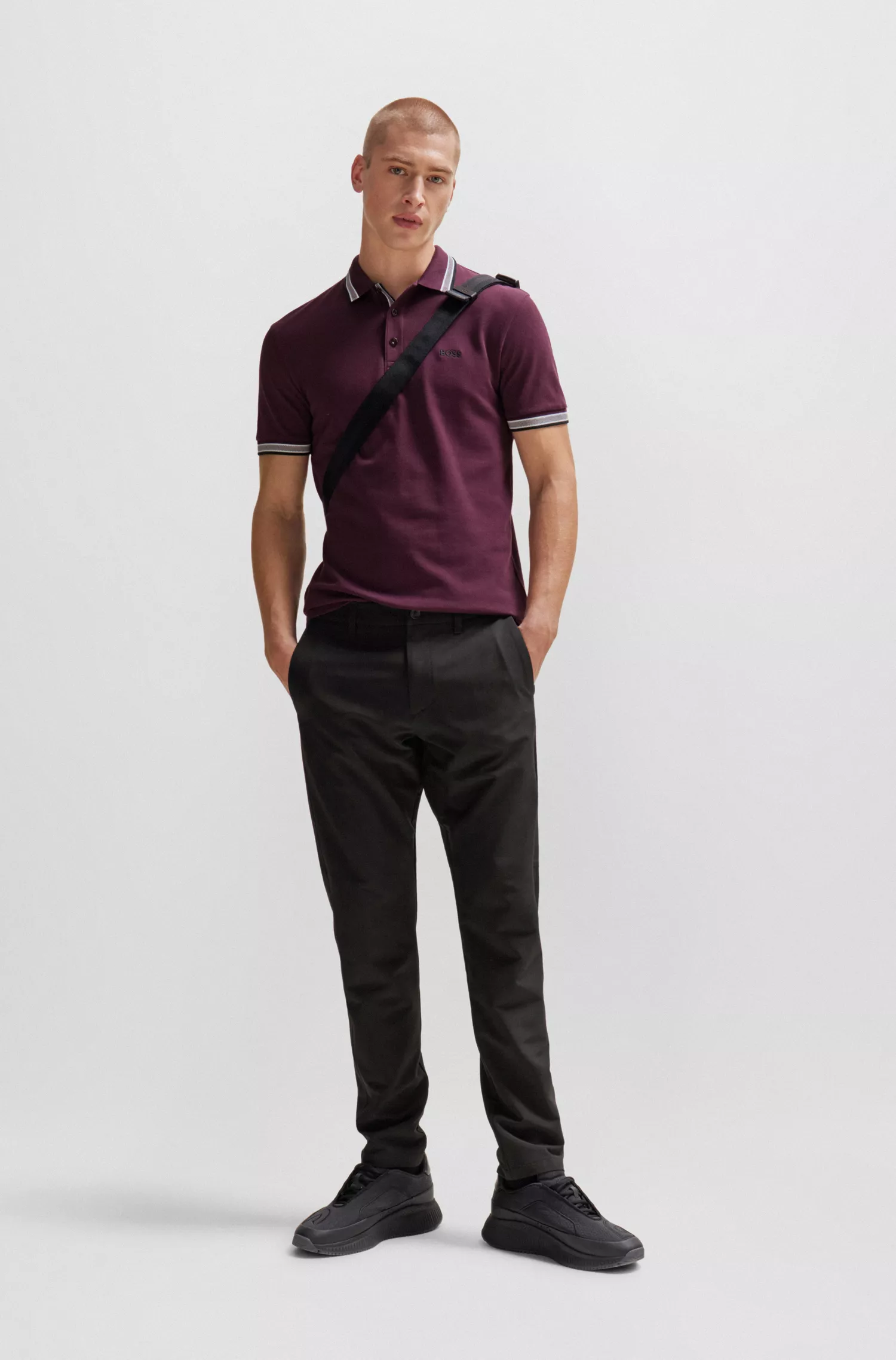 Camisa polo BOSS verde-algodão com detalhes de logotipo contrastantes