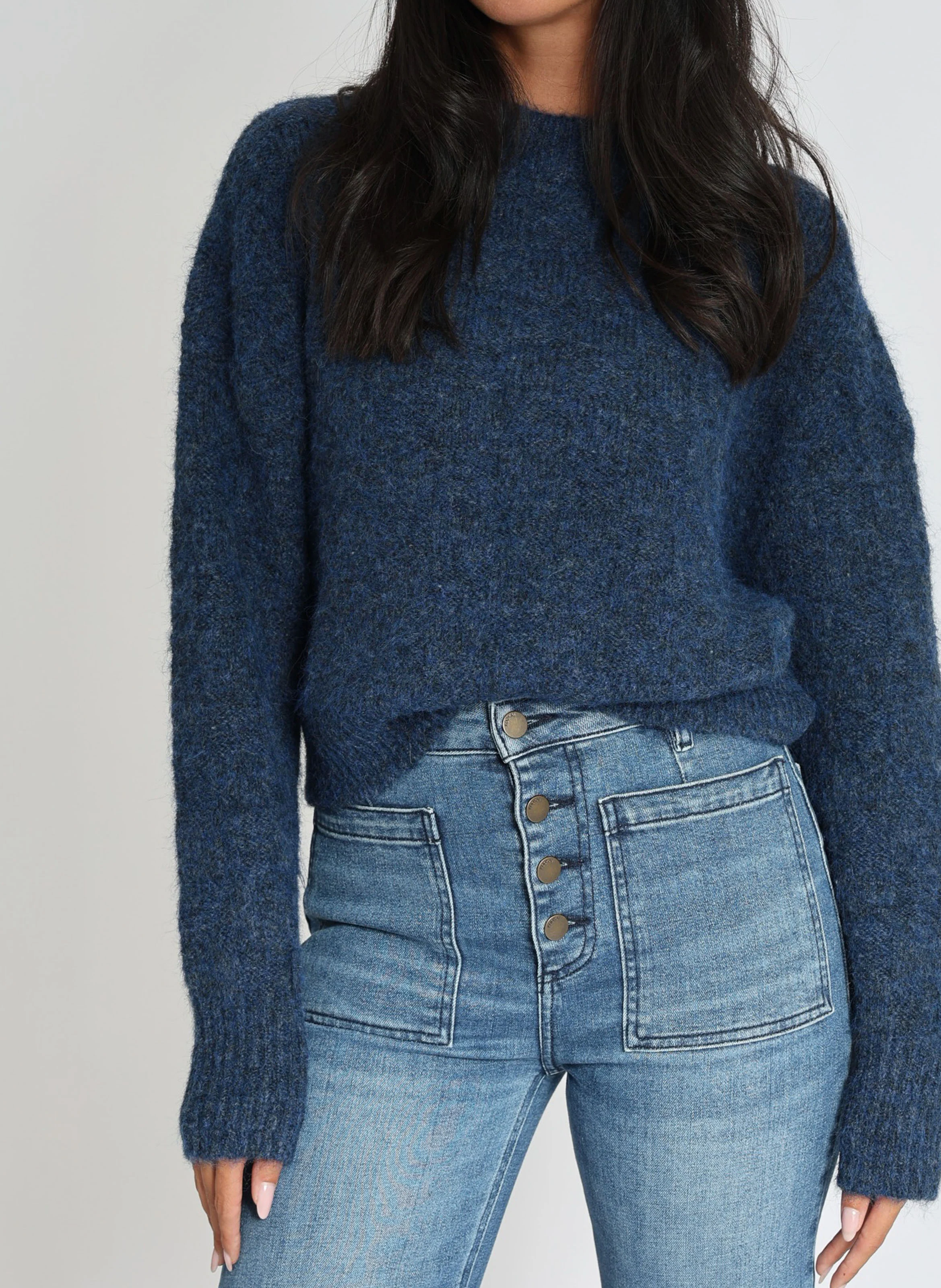 KYRA - Pull ample col rond en maille mélangée | Bleu