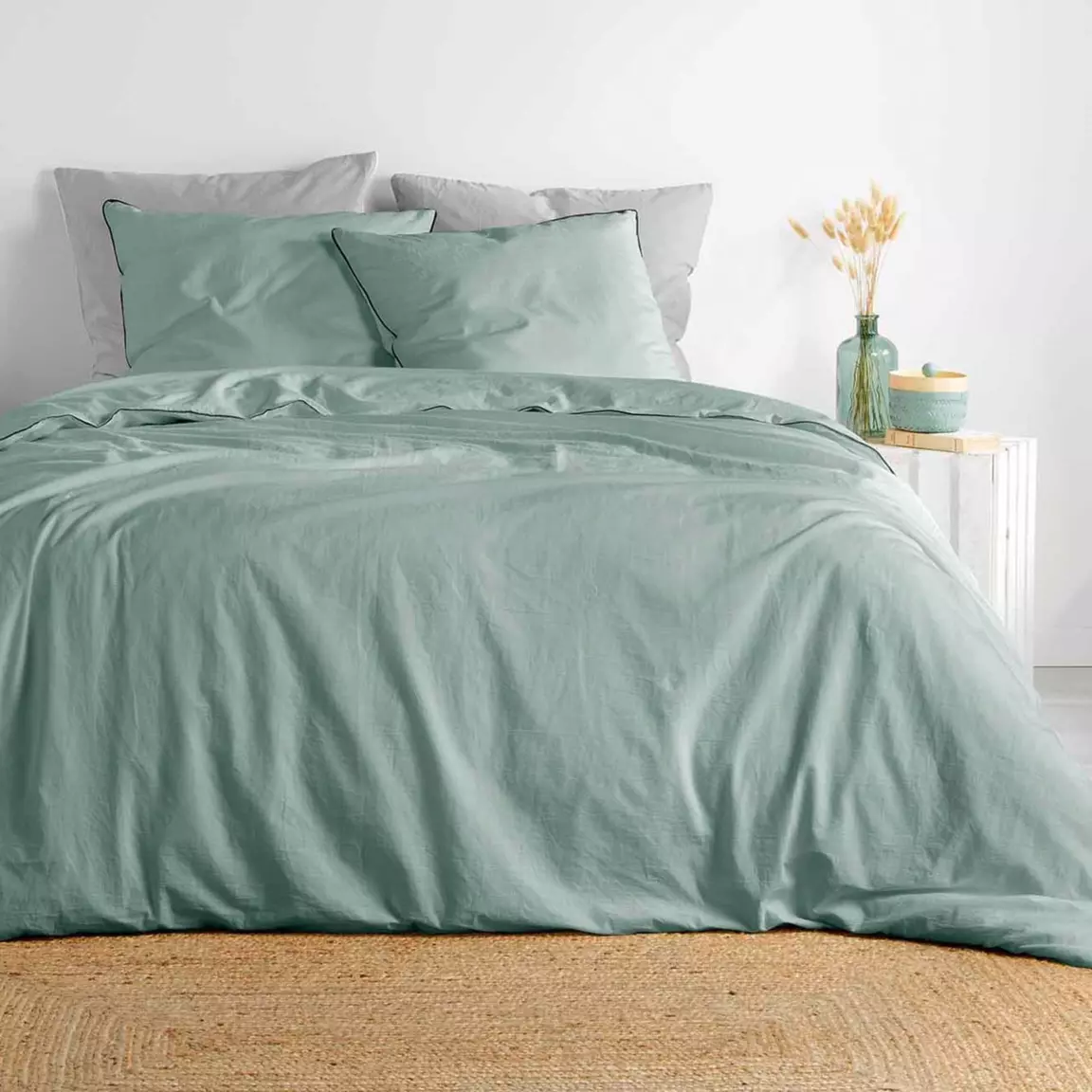 Housse de couette et deux taies coton lavé (260 x 240 cm) Linette Vert sauge