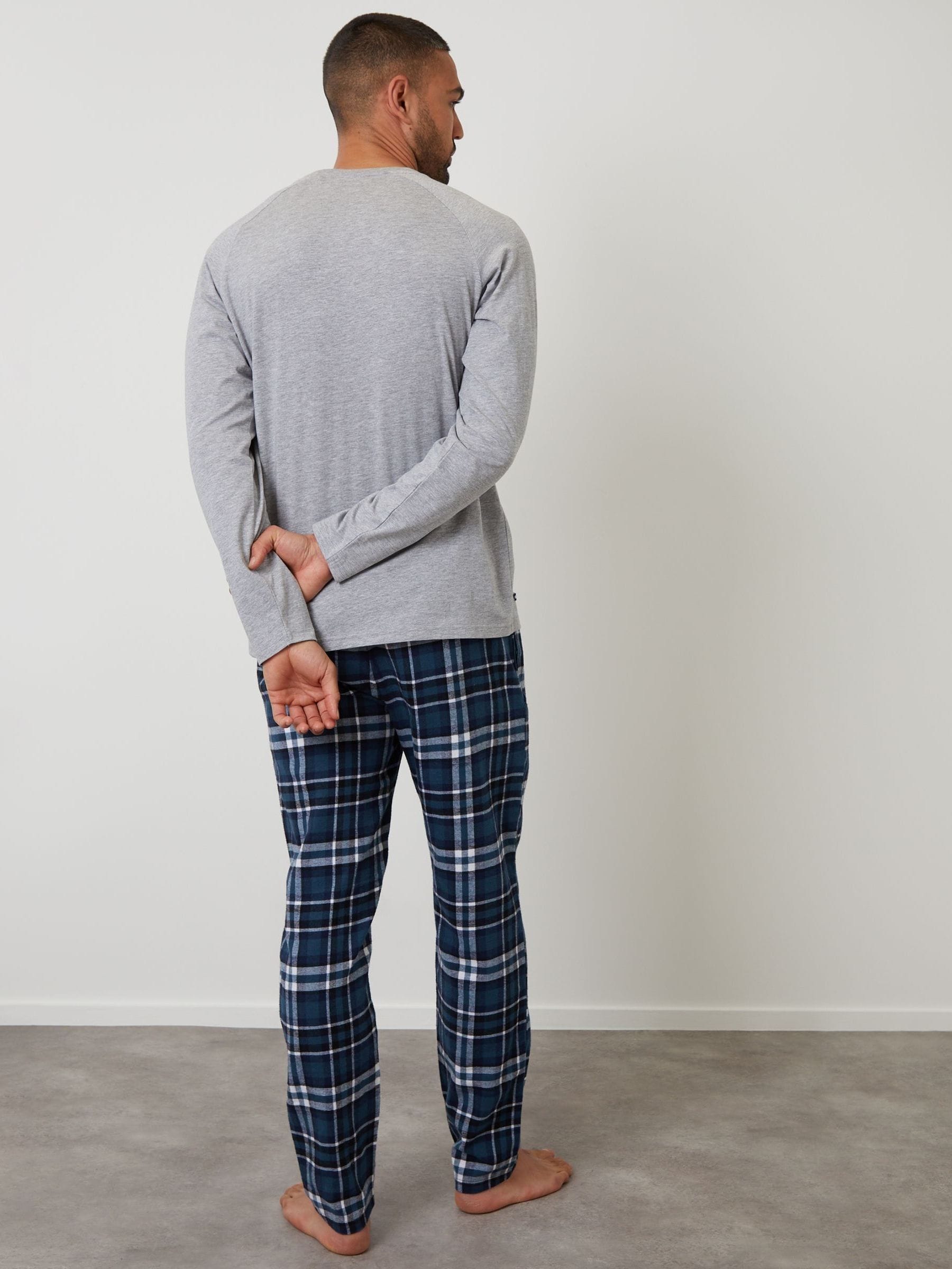 Lichtgrijs - Threadbare - Pyjamaset van gemengde stoffen met lange mouwen