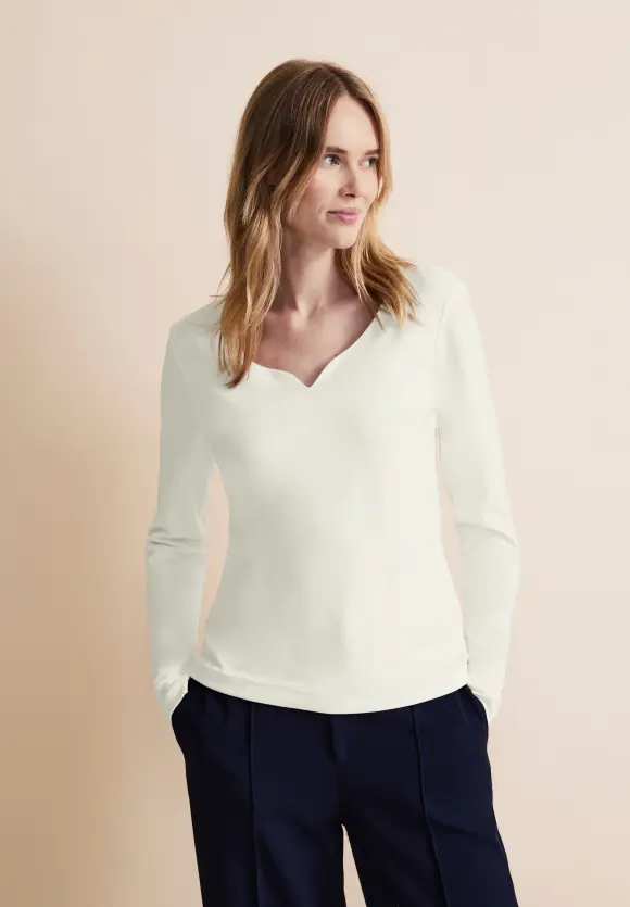 Shirt mit Herzausschnitt - off white