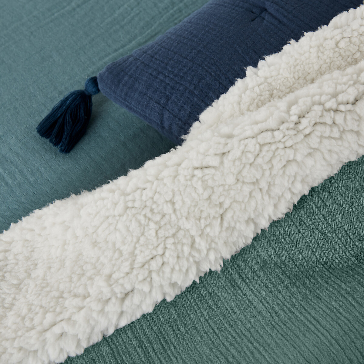 LA REDOUTE INTERIEURS<br>Effen bedprei em tetra/sherpa Kumla