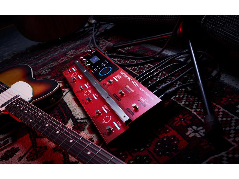 BOSS Effektgerät RC-600 Flaggschiff-Loop-Station im Bodentreter-Format