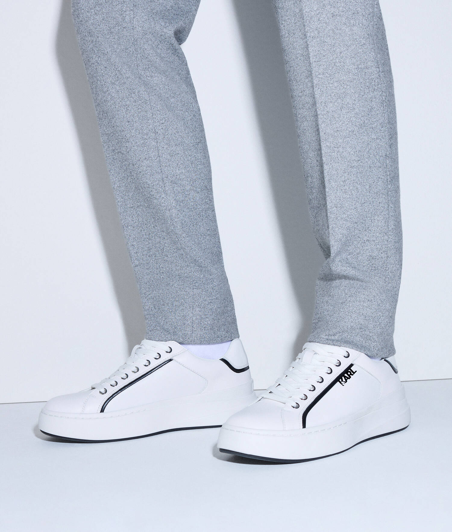 BASKETS EN CUIR KRONOS
