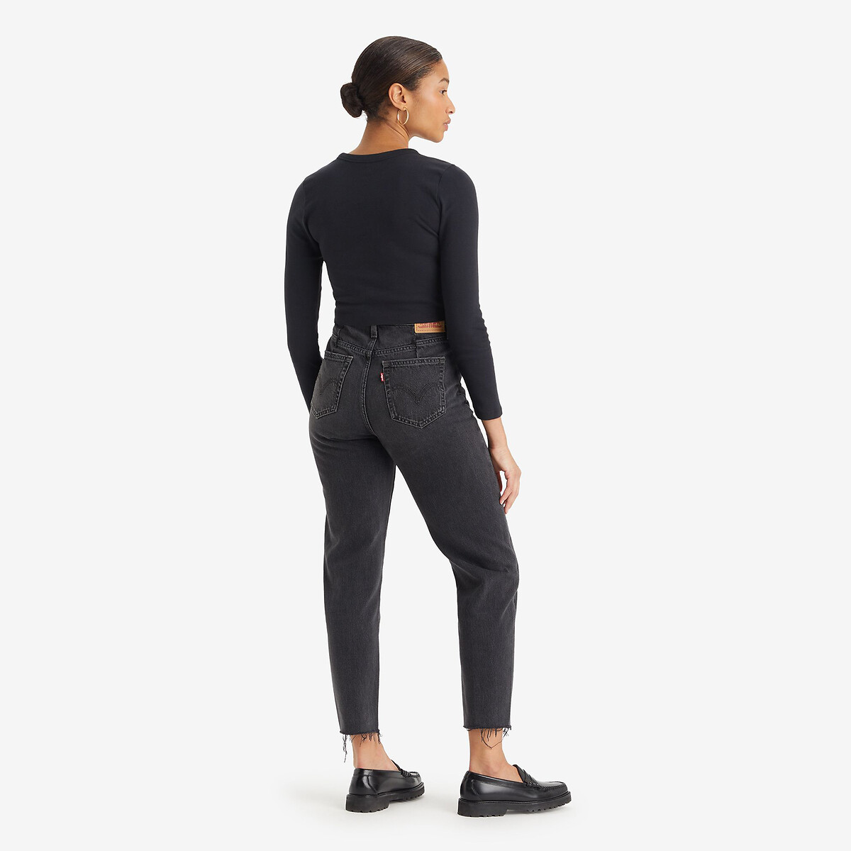 Calça jeans Levi's HW Mom Alterada