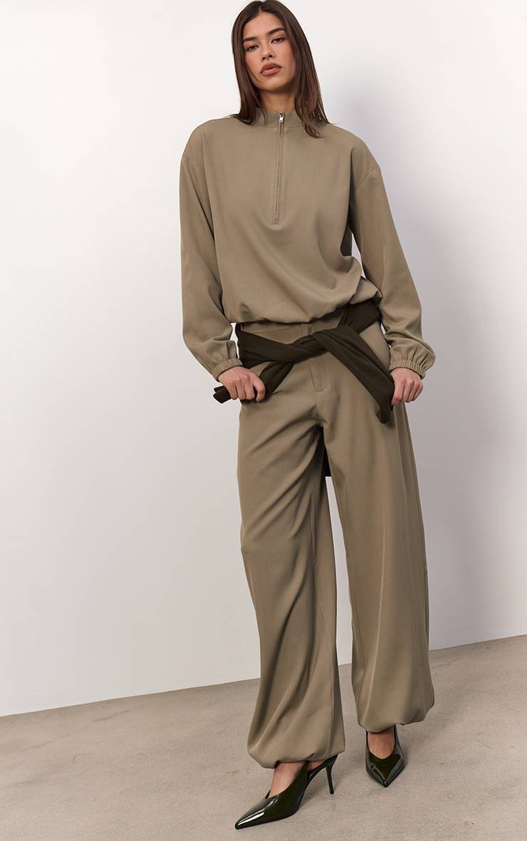 Pantalon Droit En Tissu Tissé Avec Détail Cordon De Serrage