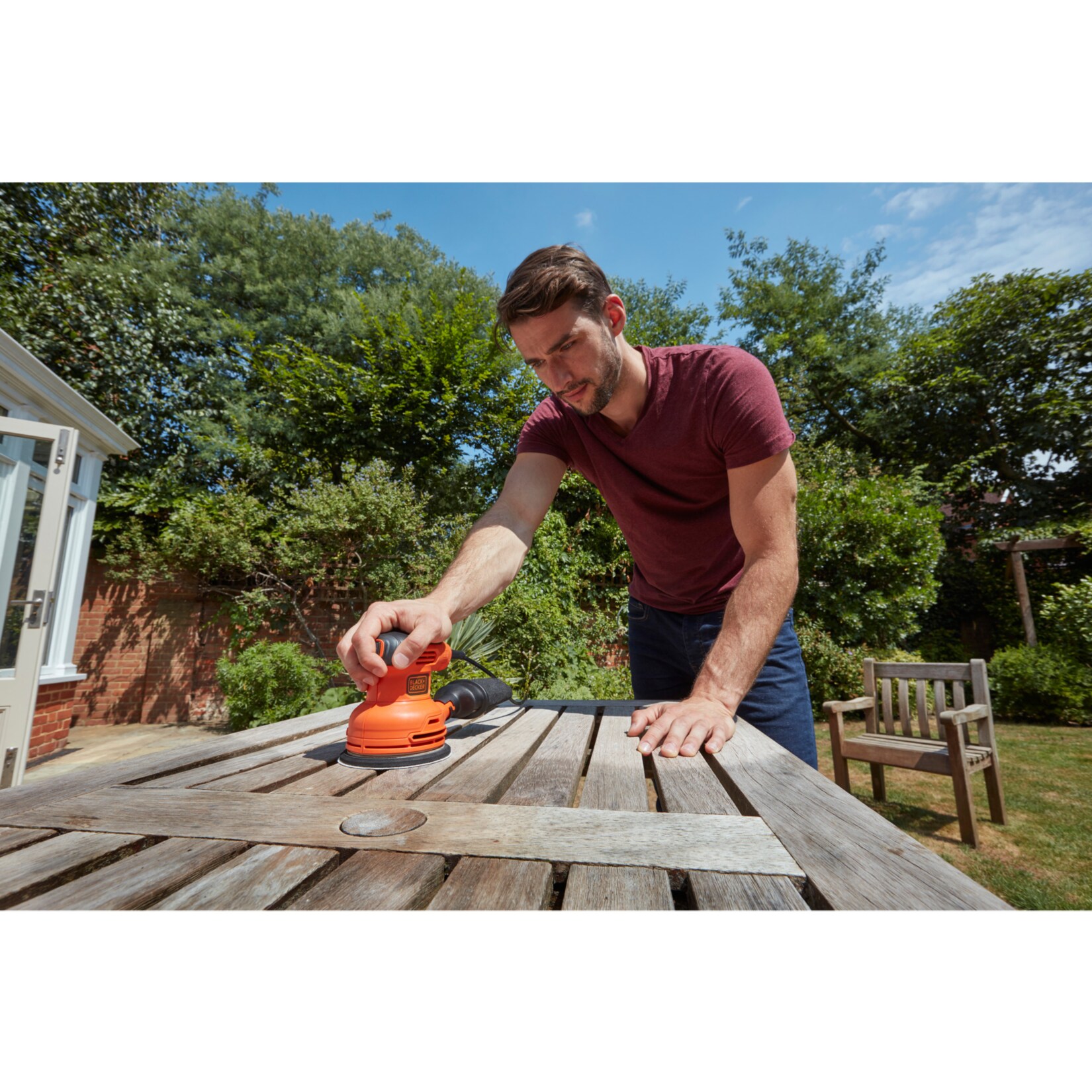 BLACK+DECKER Exzenterschleifer Exzenterschleifer BEW210-QS