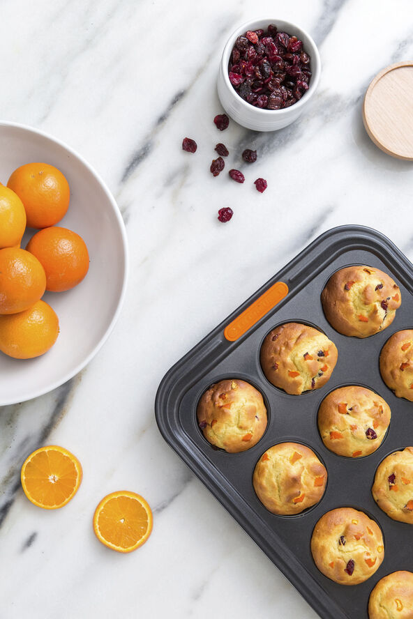 Le Creuset Muffinform Black