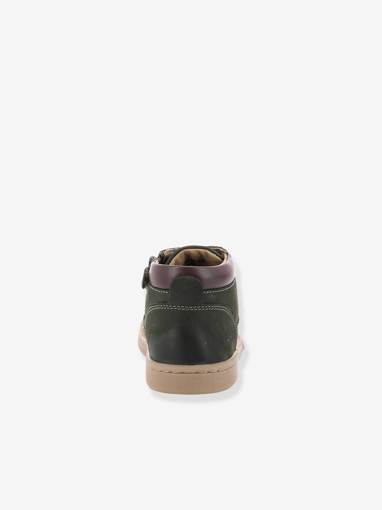 Sapatinhos de bebê Tackland KICKERS® tamanho médio, cor bege lisa.