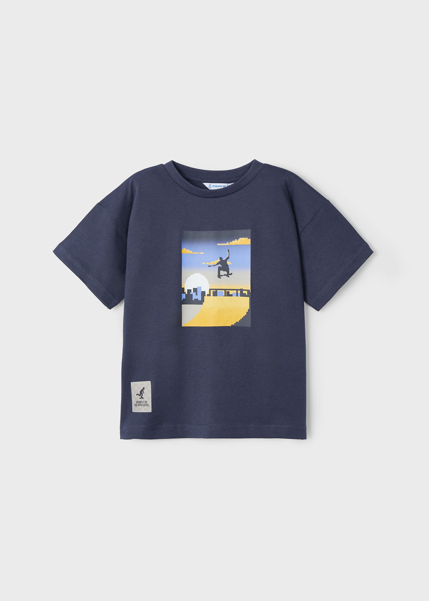 Camiseta infantil oversized Better Cotton Universe