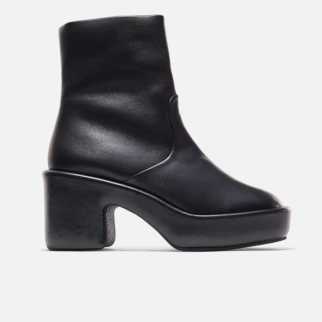 ANKLE BOOTS - DORA ankle boots, lambskin black || OUTLET