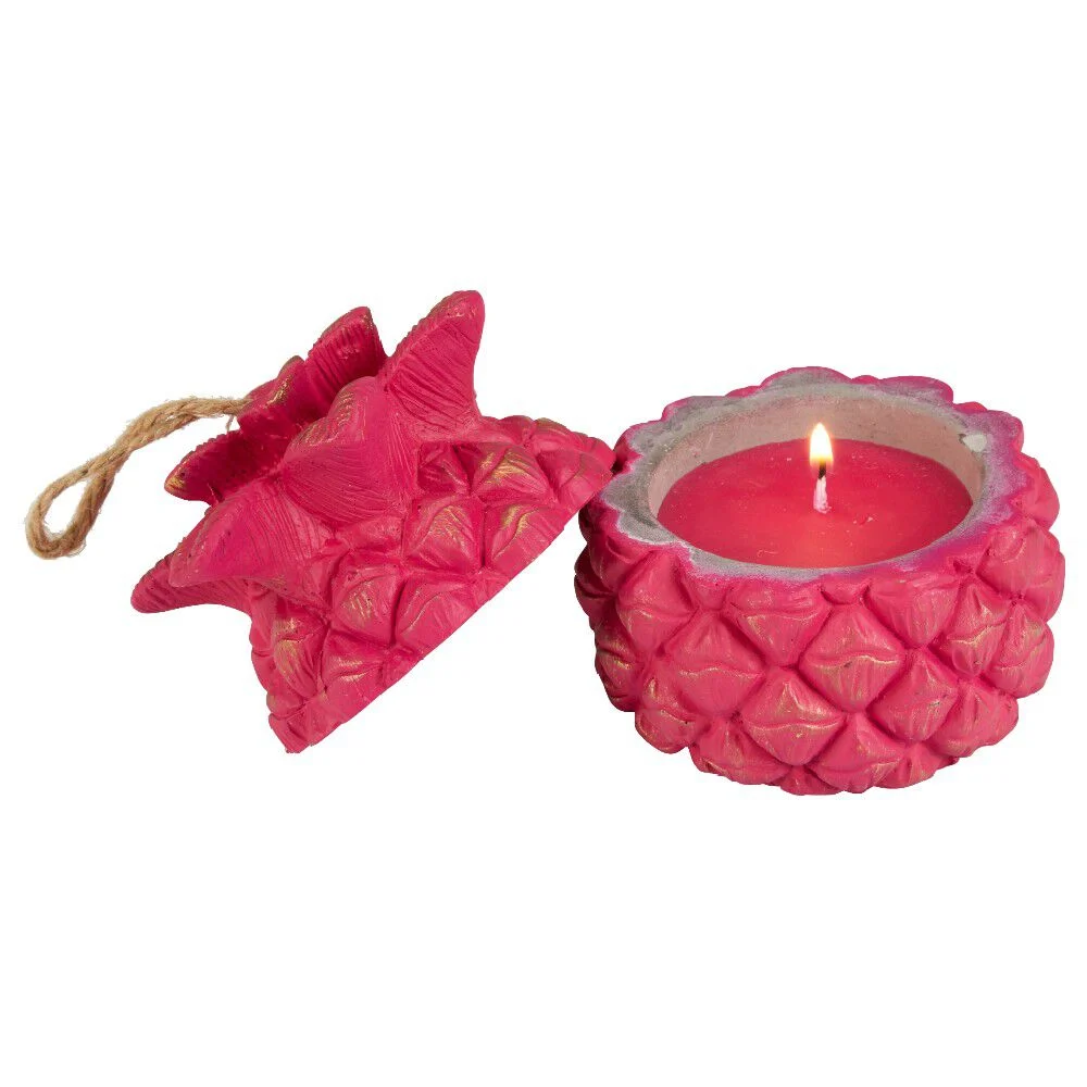 Bougie en forme d'ananas avec couvercle
