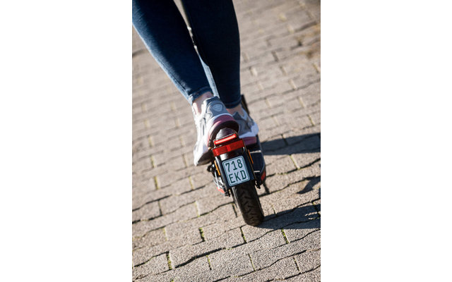 Six Degrees VELO E7 klappbarer E-Scooter / Elektroroller mit Straßenzulassung