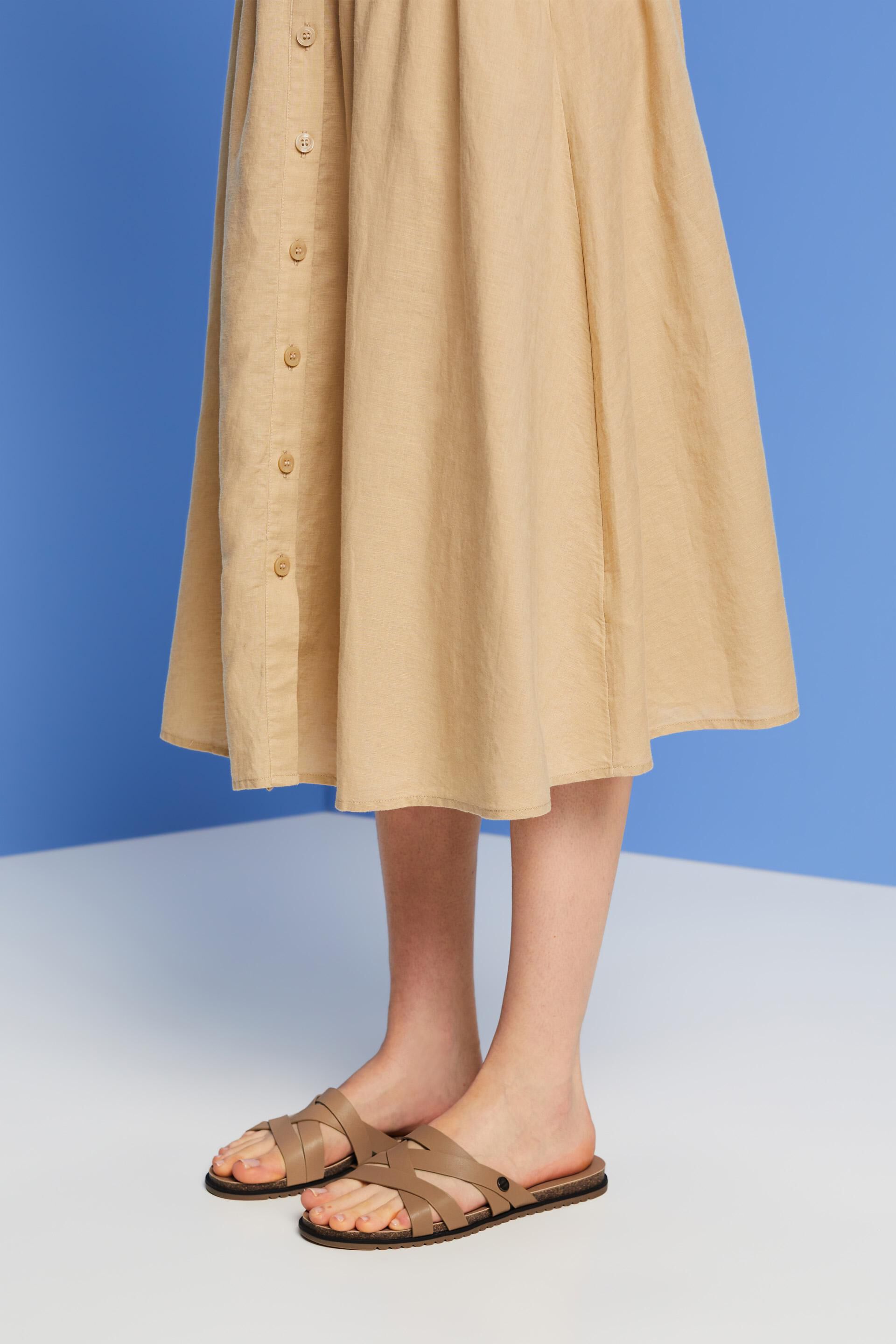 Sandales à enfiler en cuir vegan à brides croisées