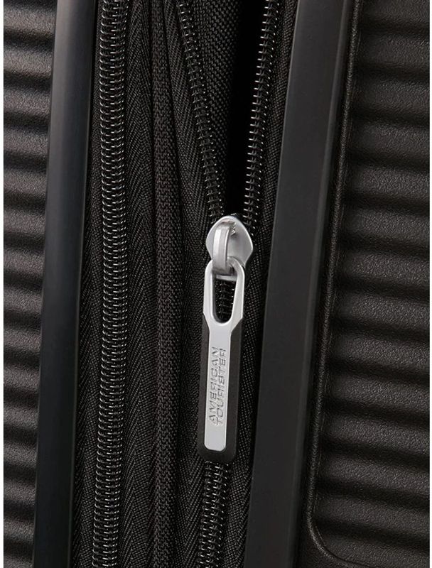 American Tourister - Soundbox Spinner - Trolley - Zwart - 67 cm - Expandable