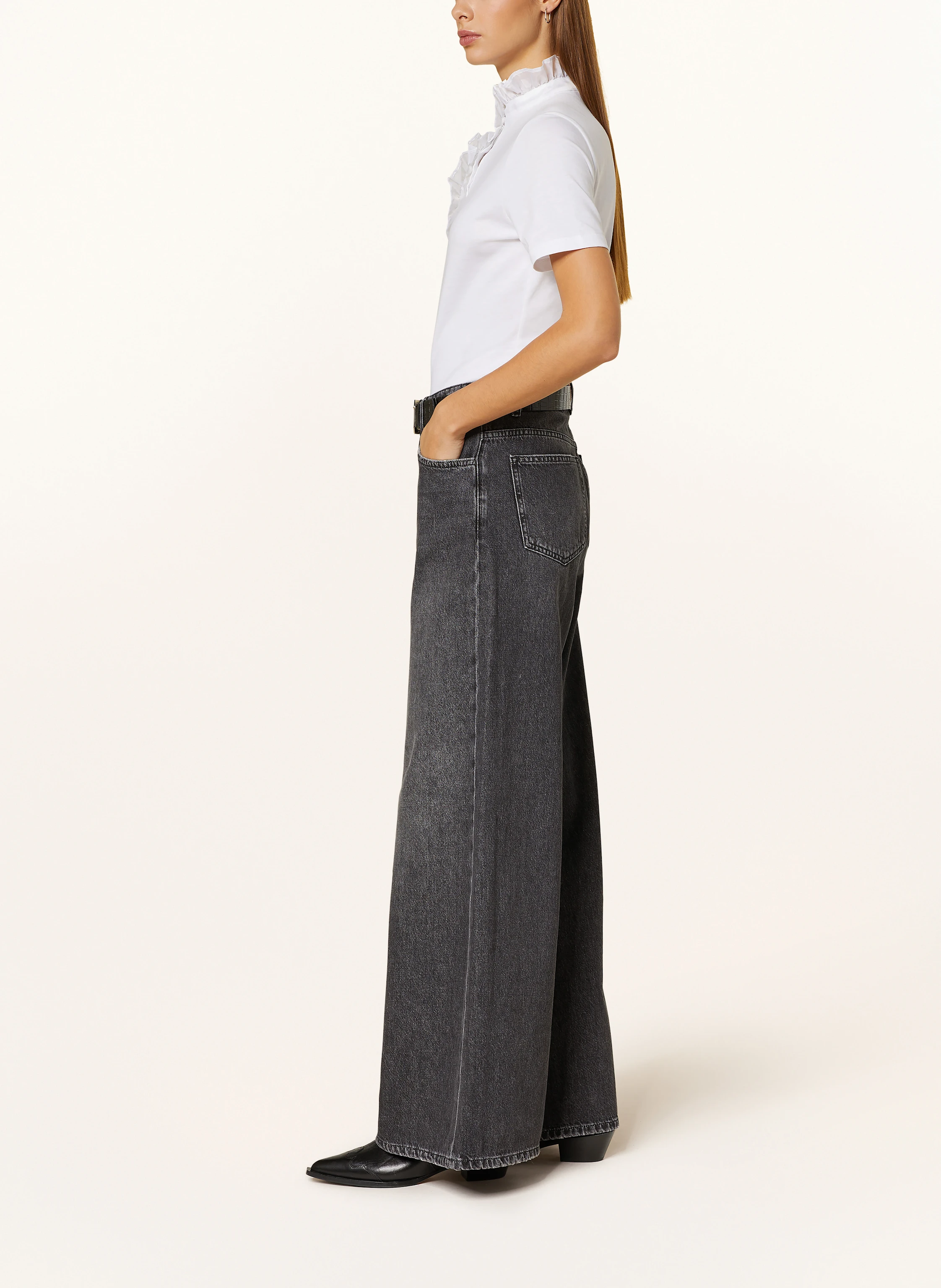 Rich & Royal Flared Jeans