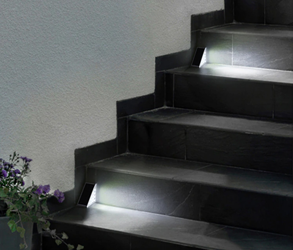 (6er Set) 80x55mm LED Solar Lampe Outdoor Gartenleuchte Wegbeleuchtung mit Dämmerungssensor im Pyramiden Design (IP67) - Kaltweiss