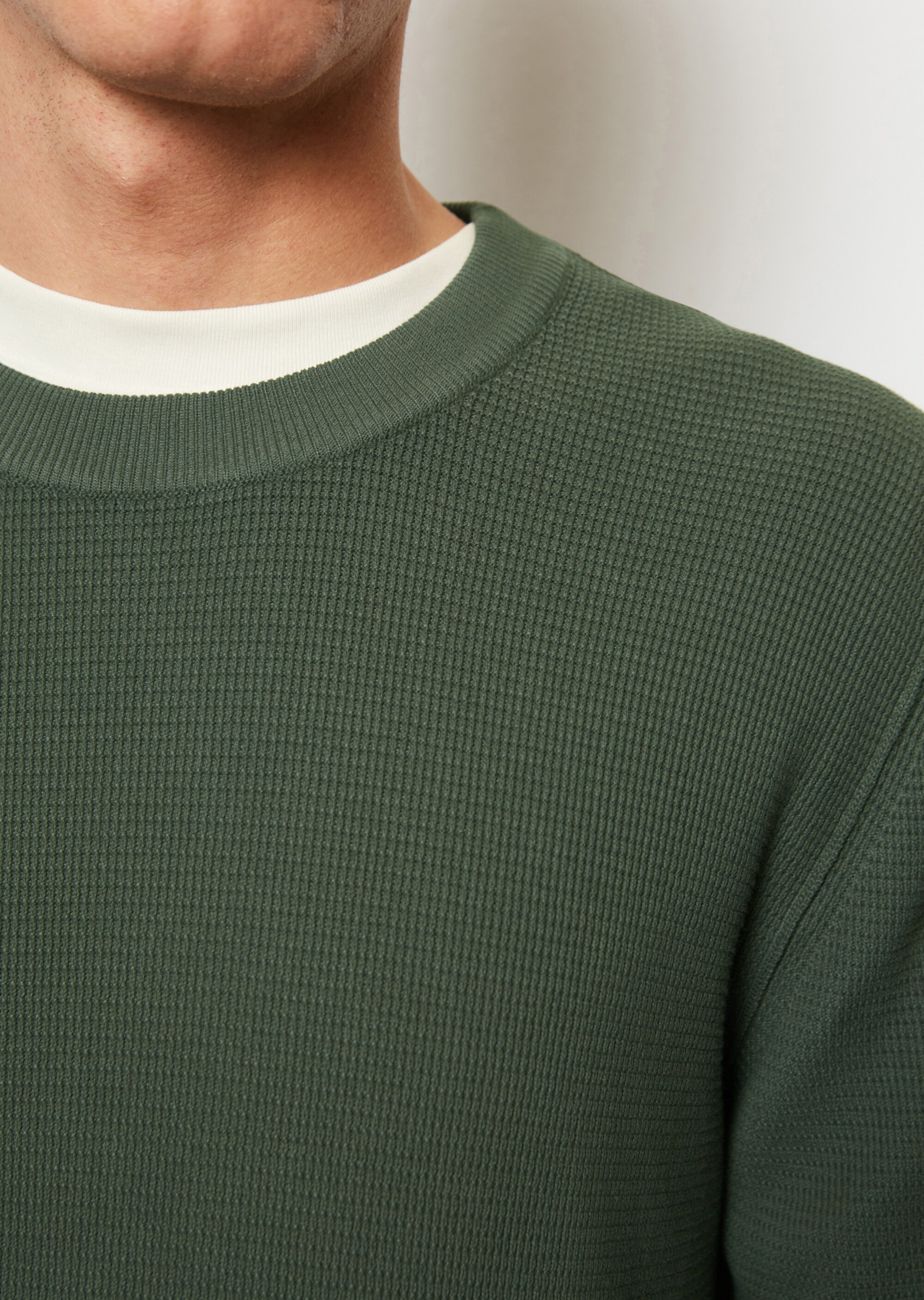 Pullover regular mit feiner Struktur