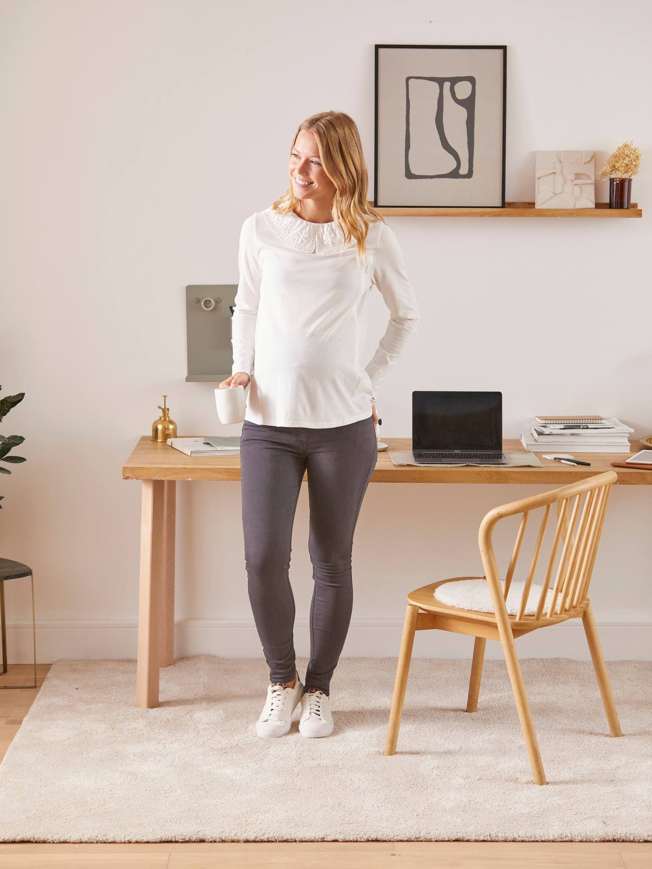Calça jeans slim para gestante, 69 cm de entrepernas, cinza escuro liso