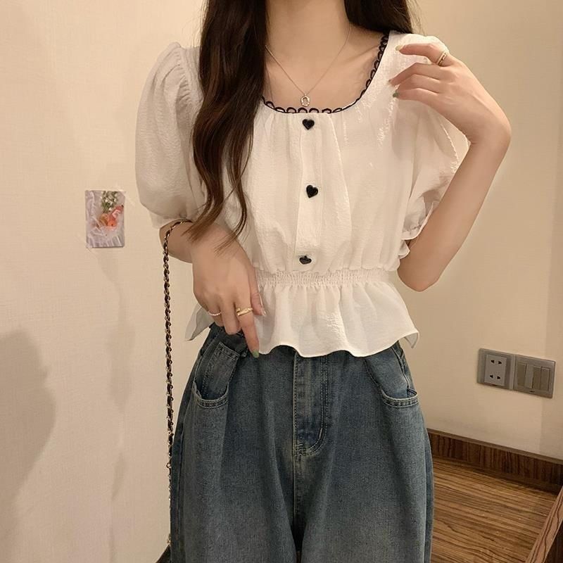 Sisyphi - Blouse met korte mouwen en hartaccent