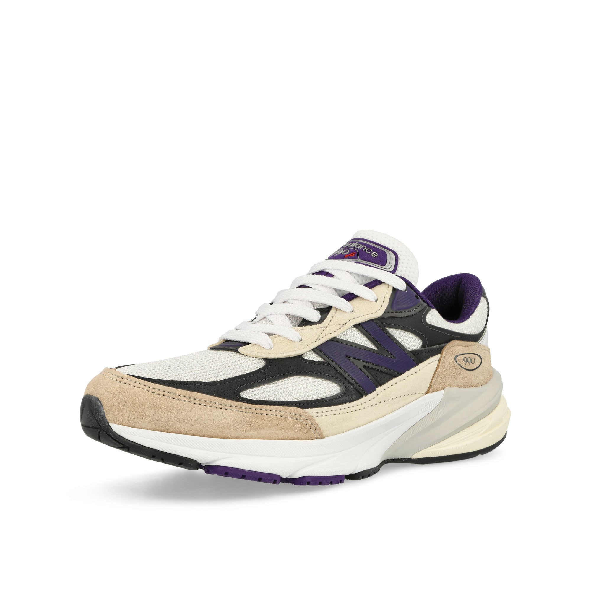 New Balance<br>U990WB6