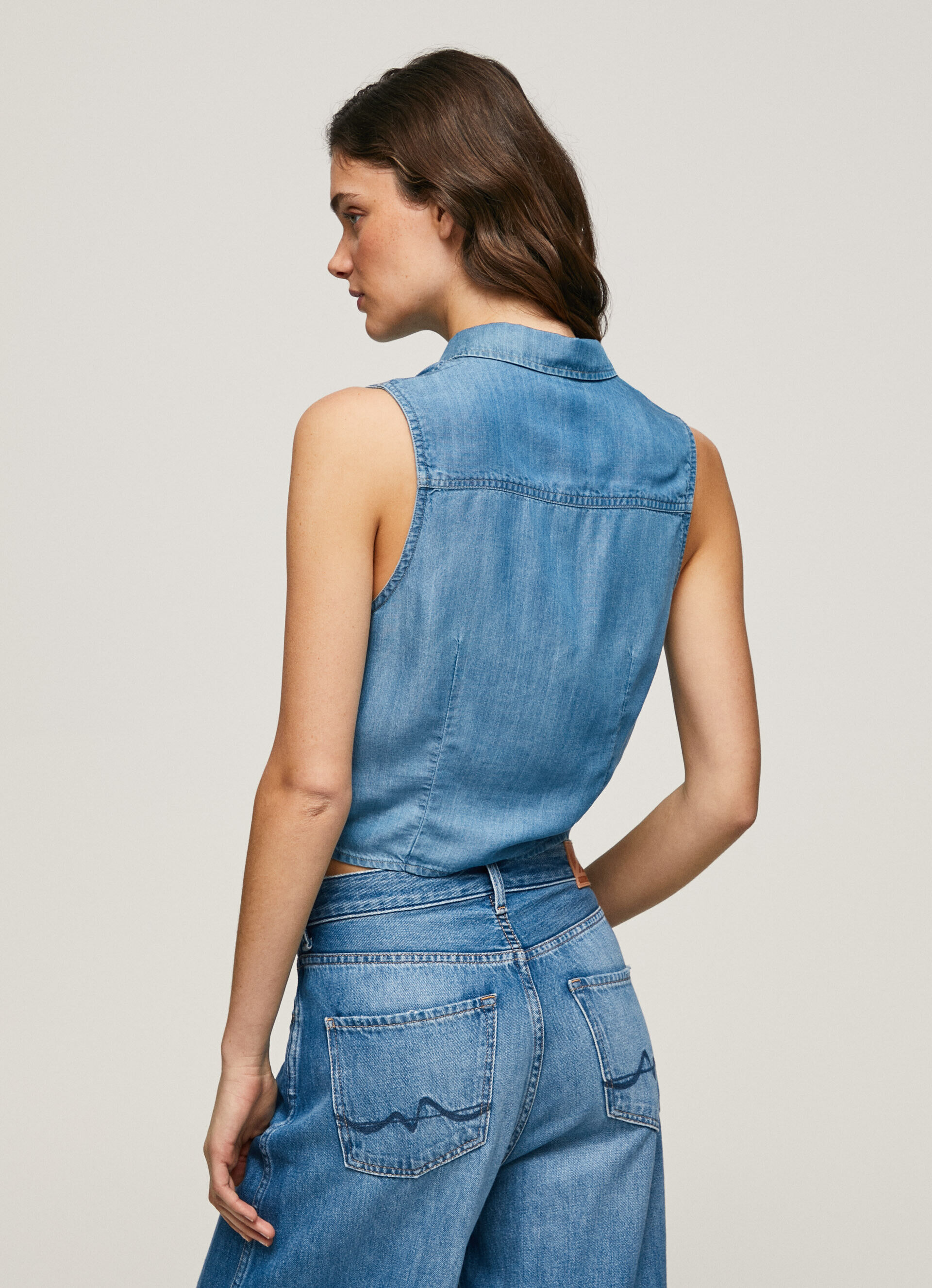 CAMISA SEM MANGAS DE CORTE REGULAR - jeans