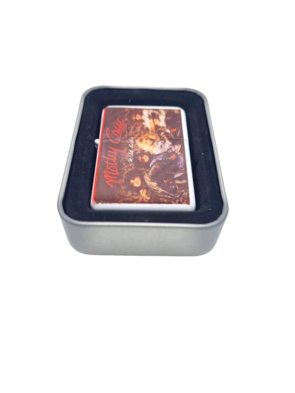 Mötley Crue lighter