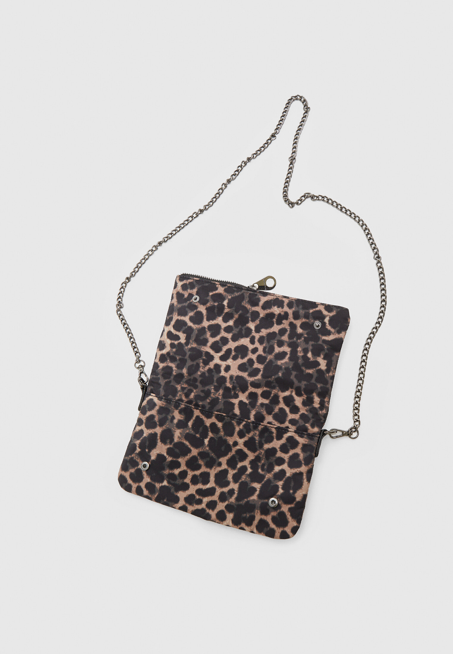 Bolsa pequena com estampa de leopardo