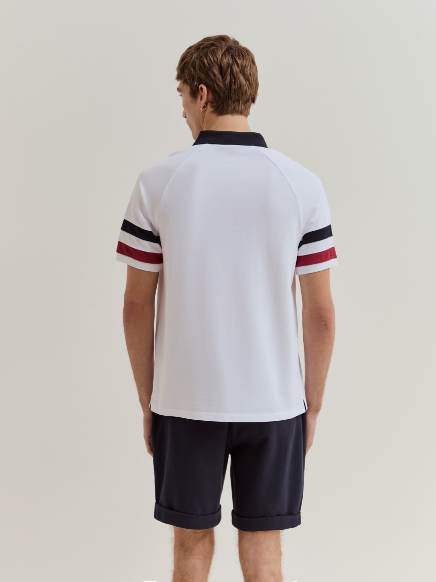 Polo de manga curta em algodão