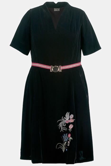 Samtkleid, Kelchkragen, V-Ausschnitt, Halbarm