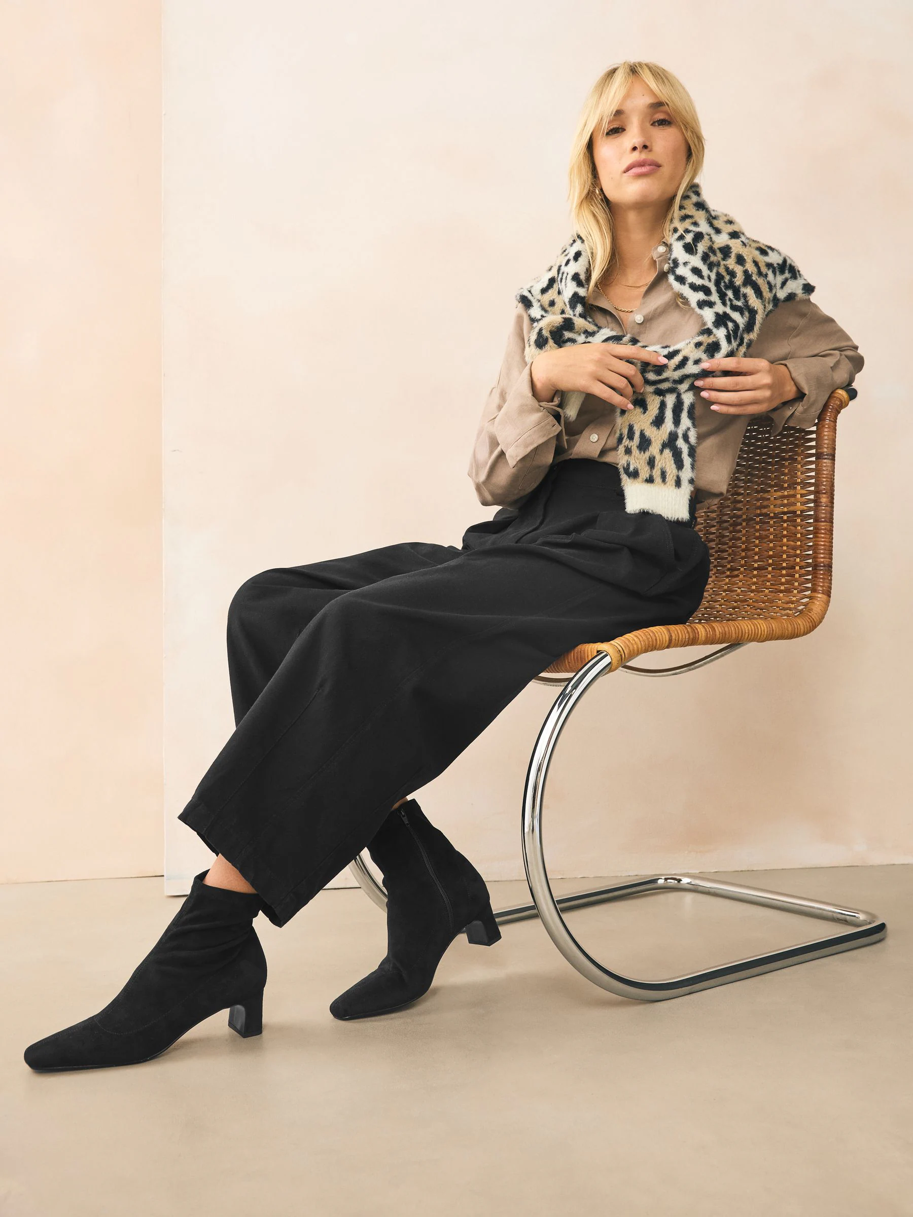 Zwart - Chisel Toe Block Heel Sock Boots