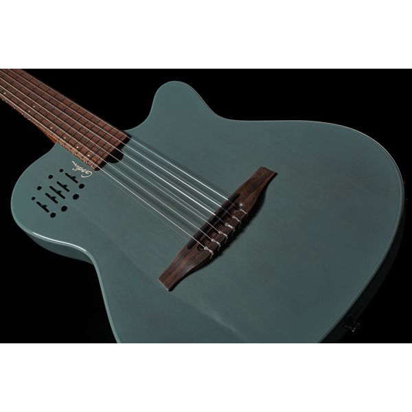 Godin Multiac Mundial Arctik Blue